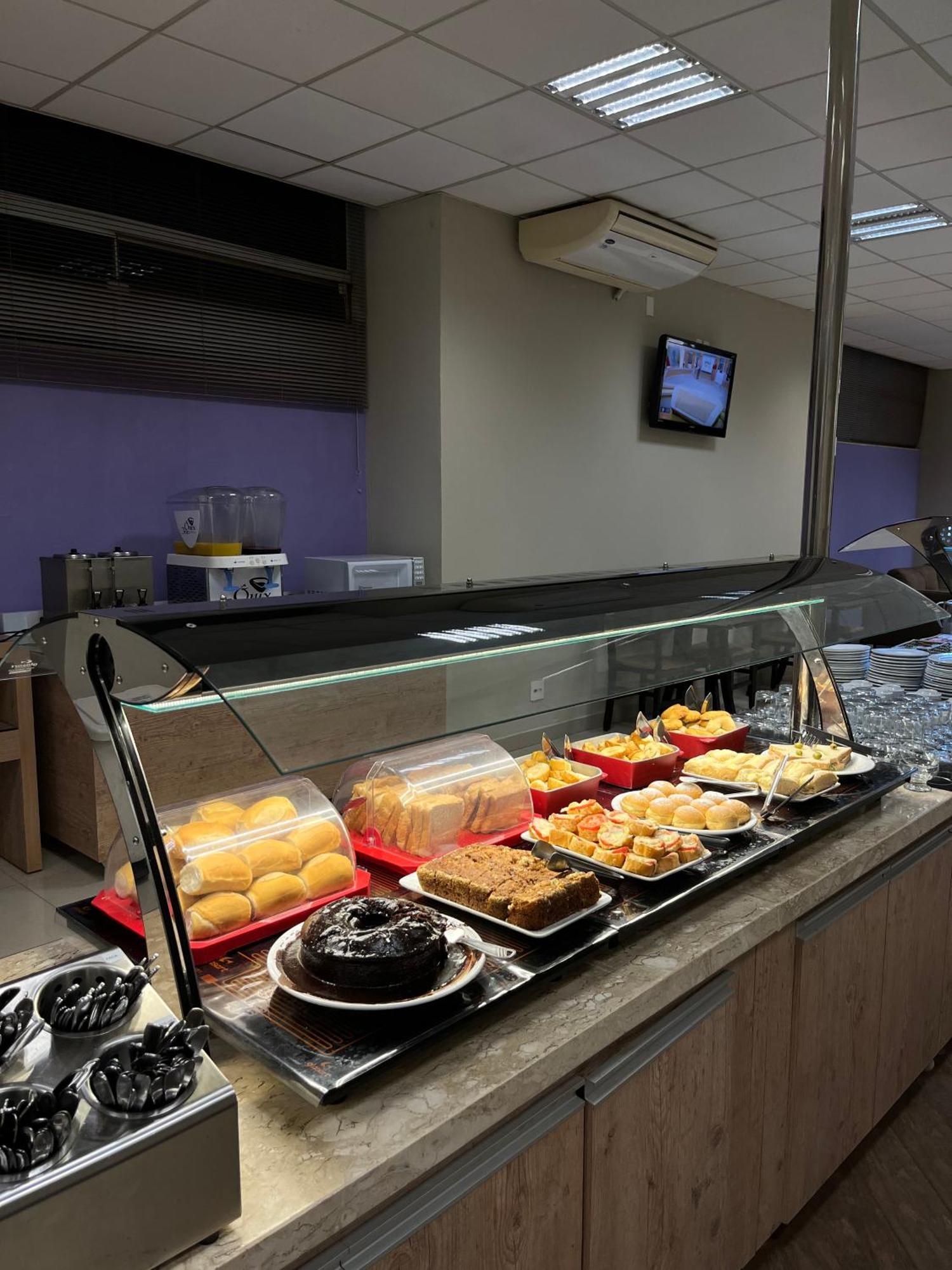Onix Inn Hotel Cravinhos Экстерьер фото