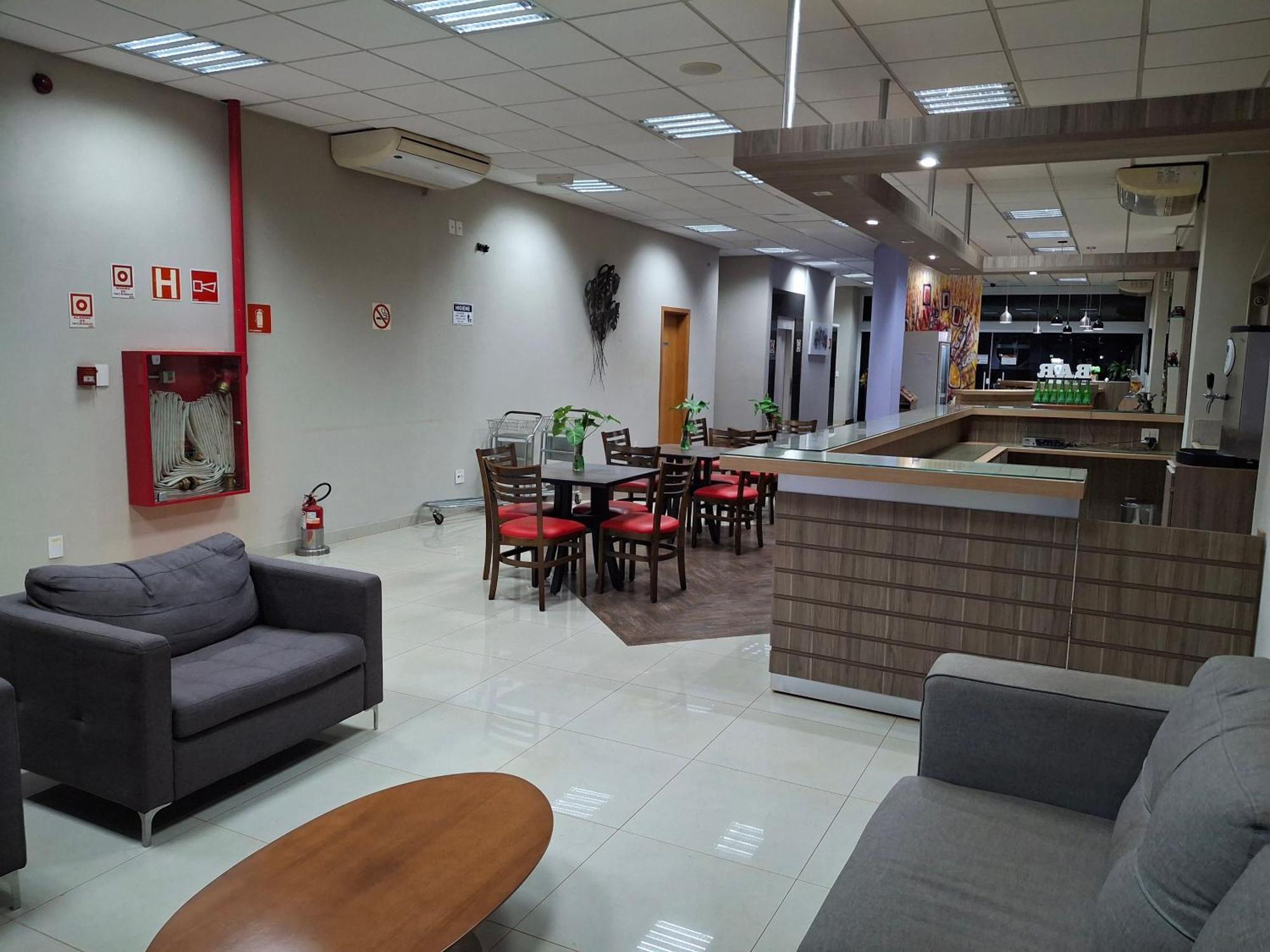 Onix Inn Hotel Cravinhos Экстерьер фото