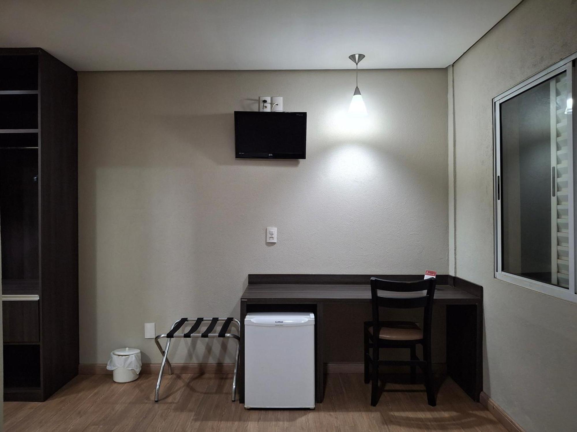 Onix Inn Hotel Cravinhos Экстерьер фото
